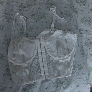 Elegant White Lace Bustier